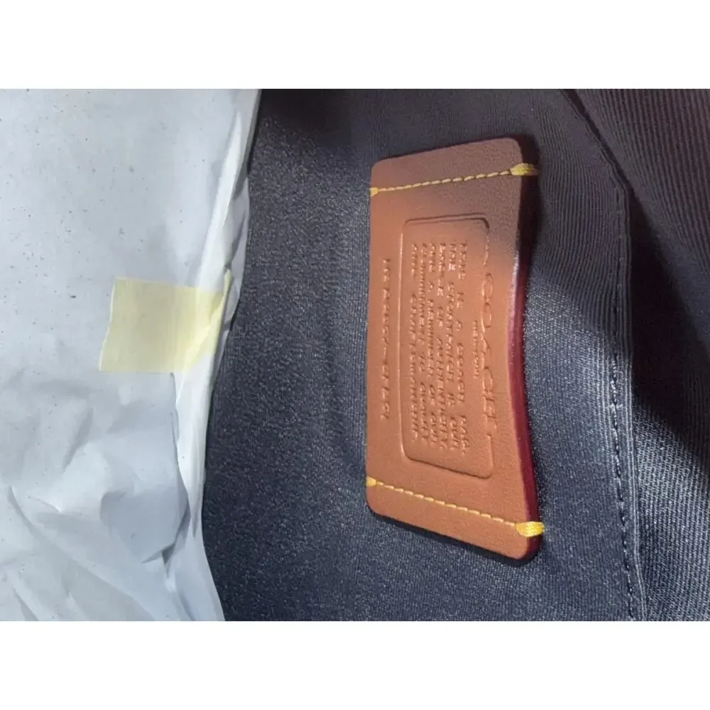 Coach nwt b7